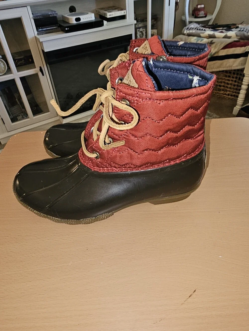 SPERRY 'Saltwater Quilted' Duck Boots Red/Burgundy Duck Pattern Inside Size 6
